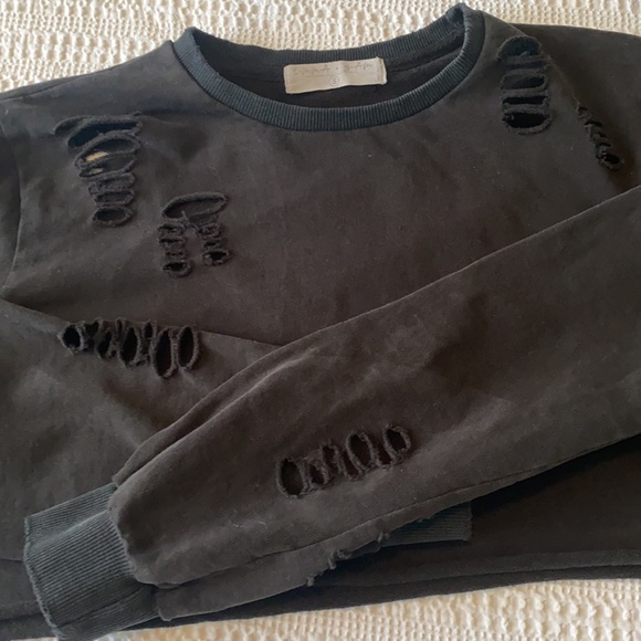 Black cropped girl sweater - Picture 2 of 4